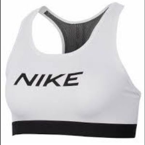 NIKE SWOOSH BRA
